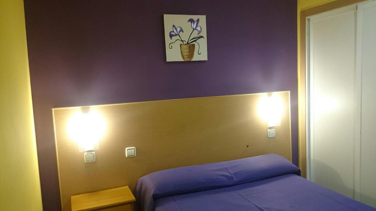 ולייה דה סן אנטוניו Hostal Ds מראה חיצוני תמונה