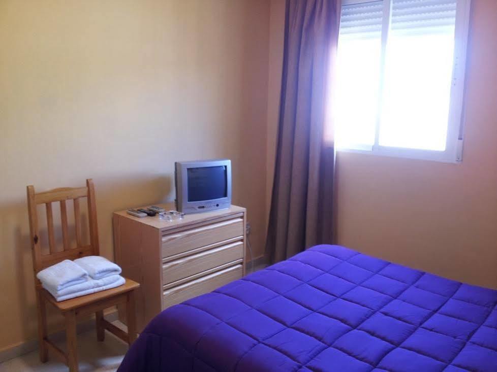 ולייה דה סן אנטוניו Hostal Ds מראה חיצוני תמונה